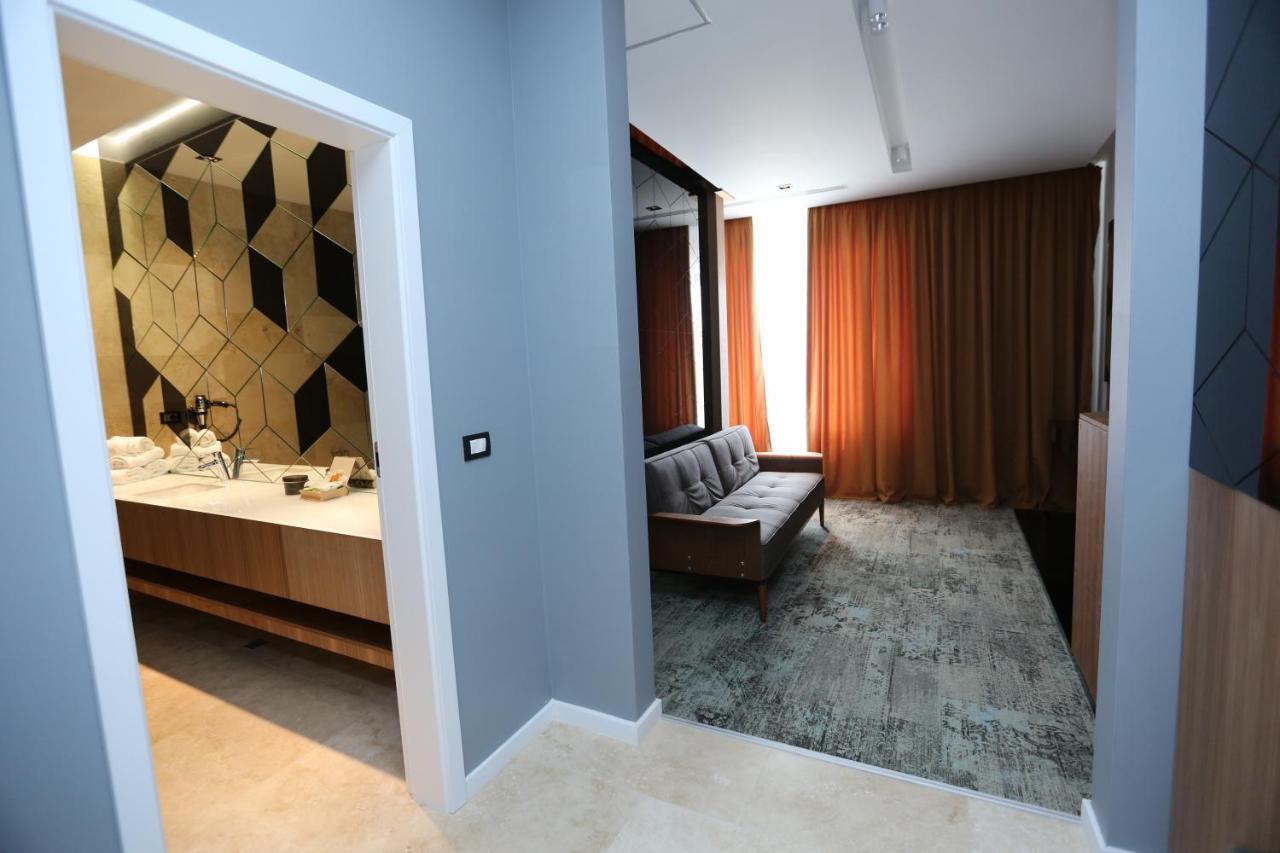Valentino Rooms Focşani Exteriér fotografie