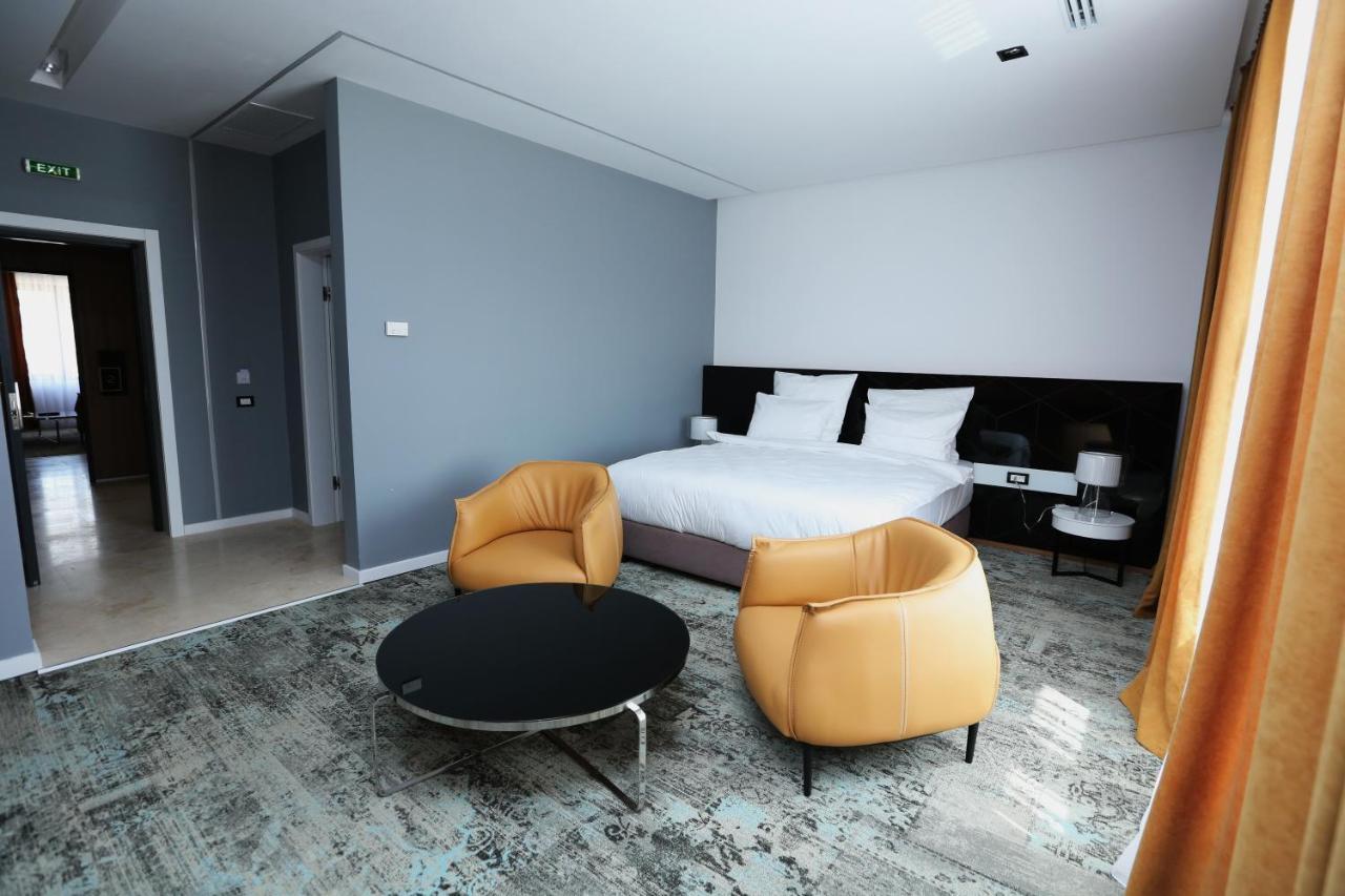 Valentino Rooms Focşani Exteriér fotografie